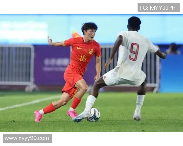 中国足球迎战卡塔尔队期待精彩对决展现球队实力与战术魅力 中国足球迎战卡塔尔队期待精彩对决展现球队实力与战术魅力